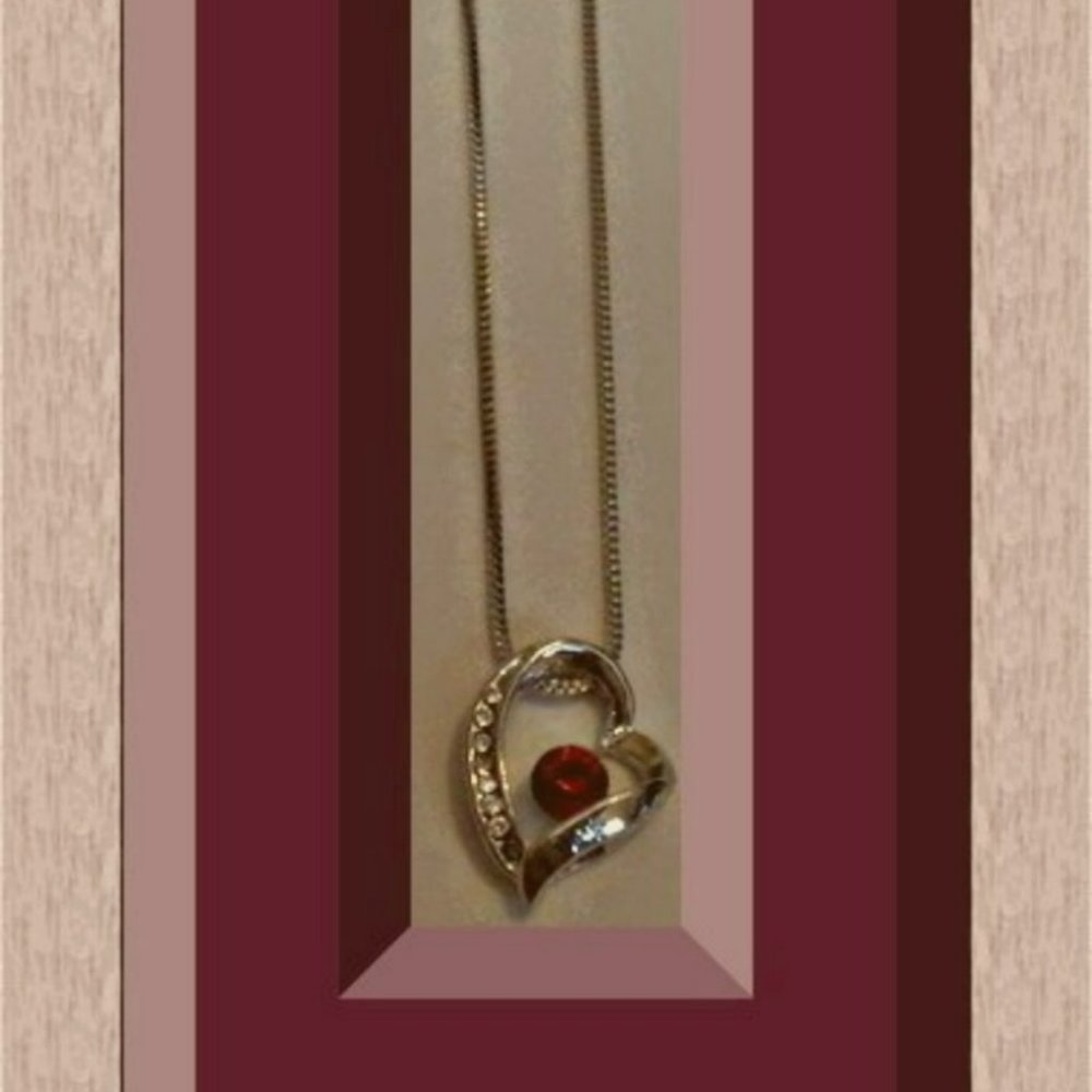 18KRP Heart Design Necklace With Pink & Clear Crystals